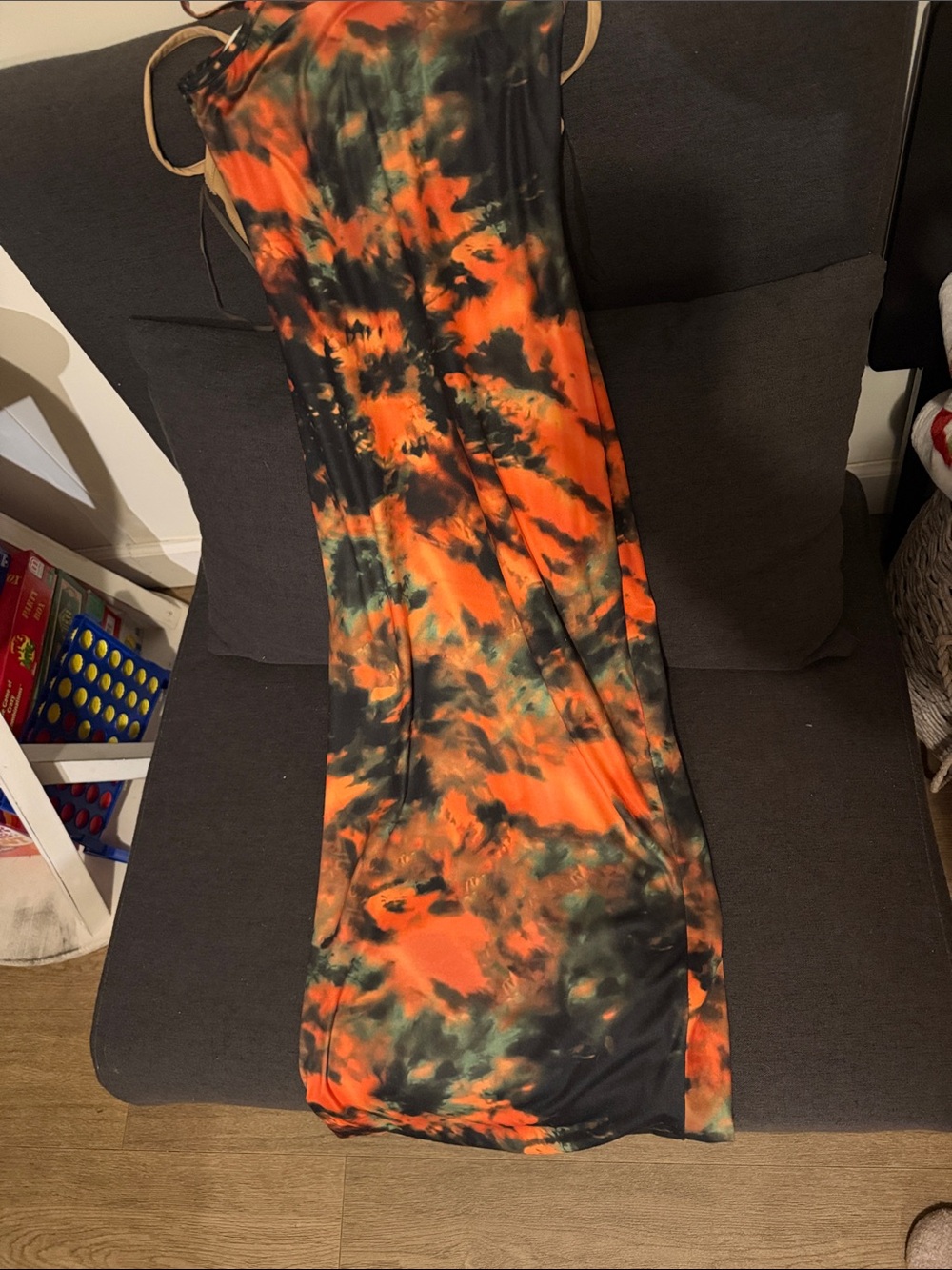 Two dresses - Picture 3 of 4